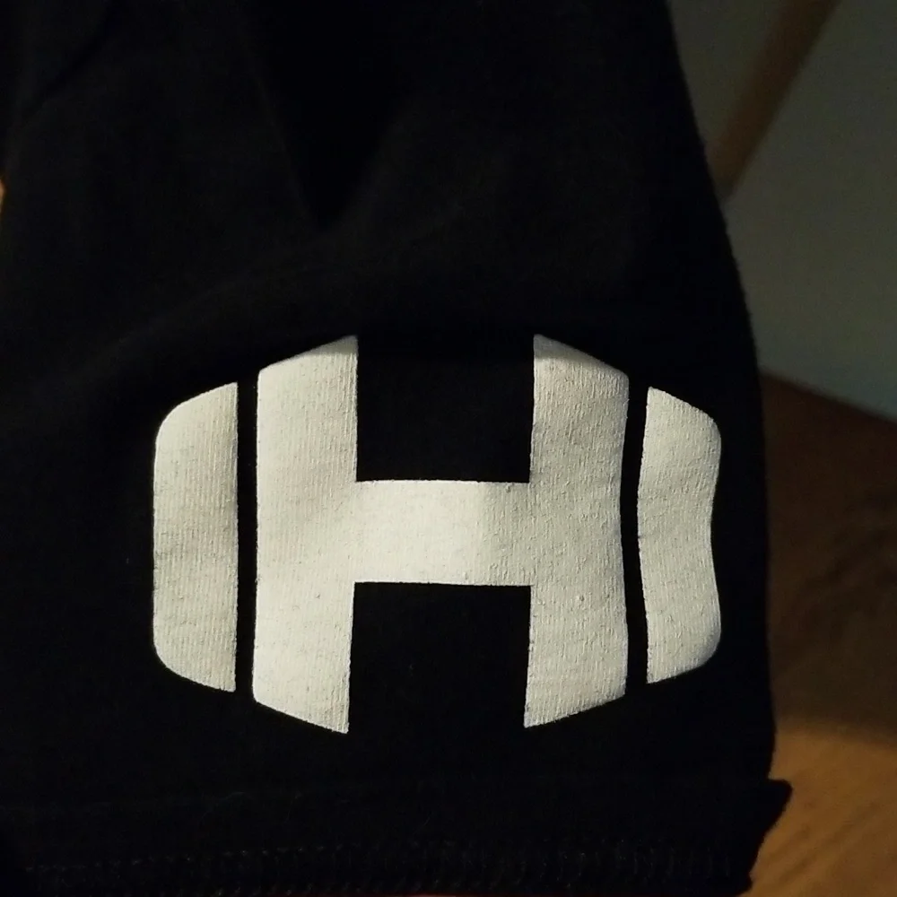 Black Small Hodge Twins Tee - Picture 4 of 4